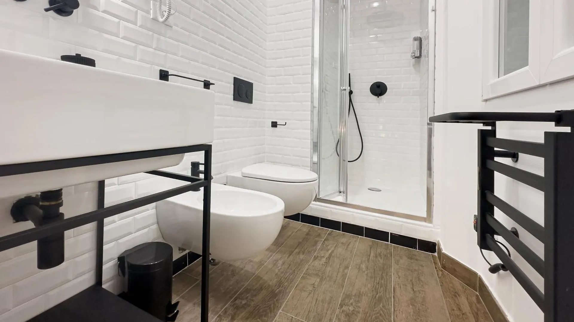 Realkasa Galliera Home & Suites Bolonia 0*,  Italia