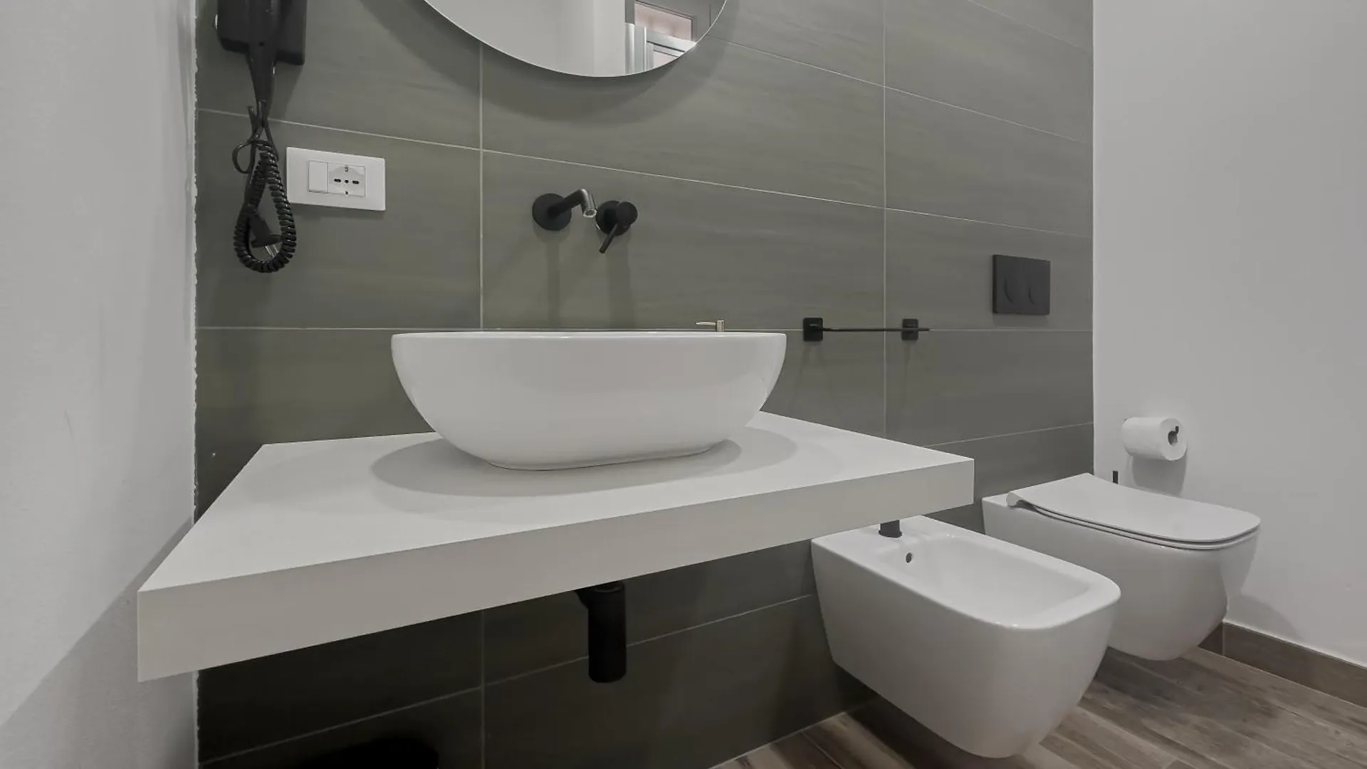 Realkasa Galliera Home & Suites ボローニャ イタリア